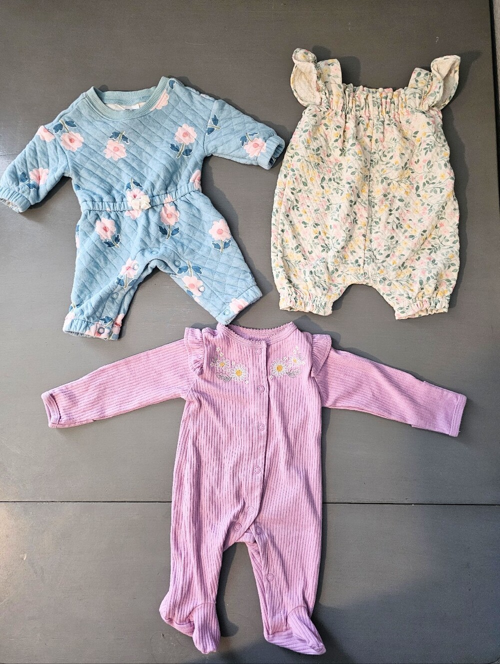 Newborn Baby Girl Outfit Bundle Carter's & Cloud Island Floral Rompers 3PC